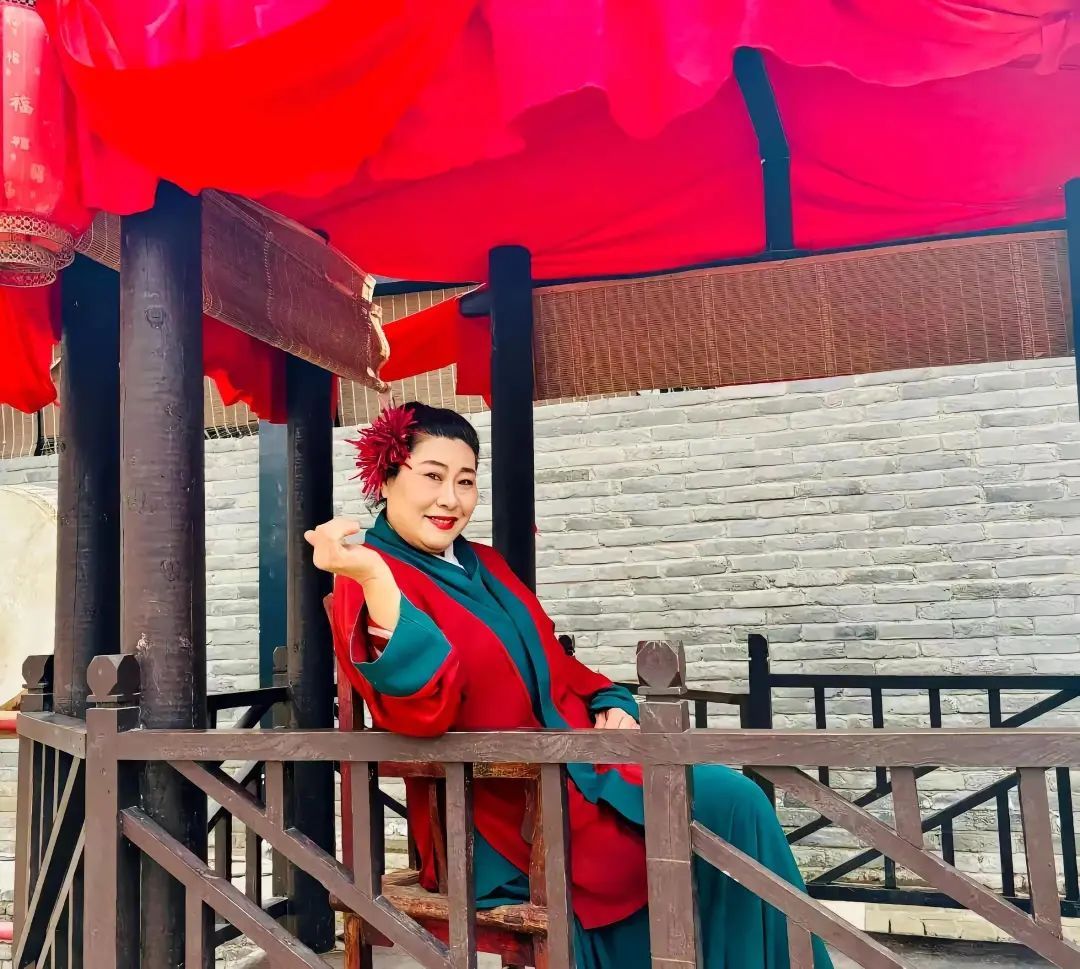 “王婆”请假1个月  她希望温度降一降